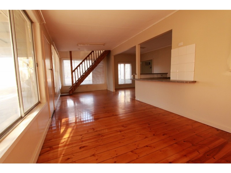 19 Hopkins Avenue, Eaglehawk VIC 3556