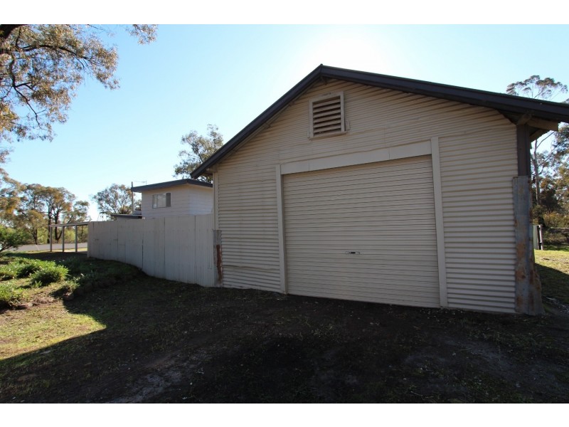 19 Hopkins Avenue, Eaglehawk VIC 3556