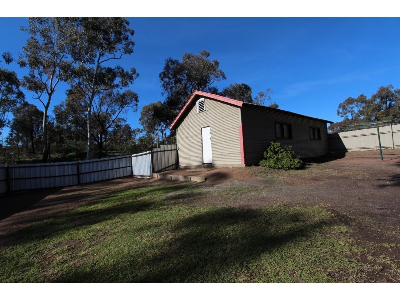 19 Hopkins Avenue, Eaglehawk VIC 3556