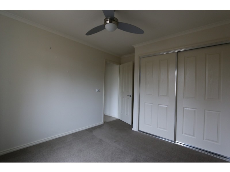 7 Grantham Terrace, Kangaroo Flat VIC 3555