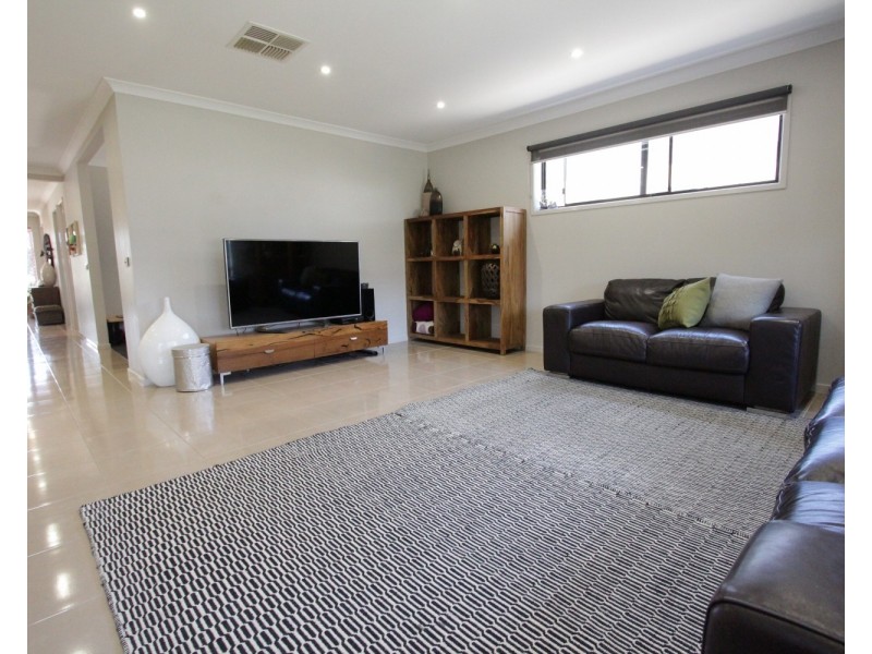 22 Elsworth Drive, Strathfieldsaye VIC 3551