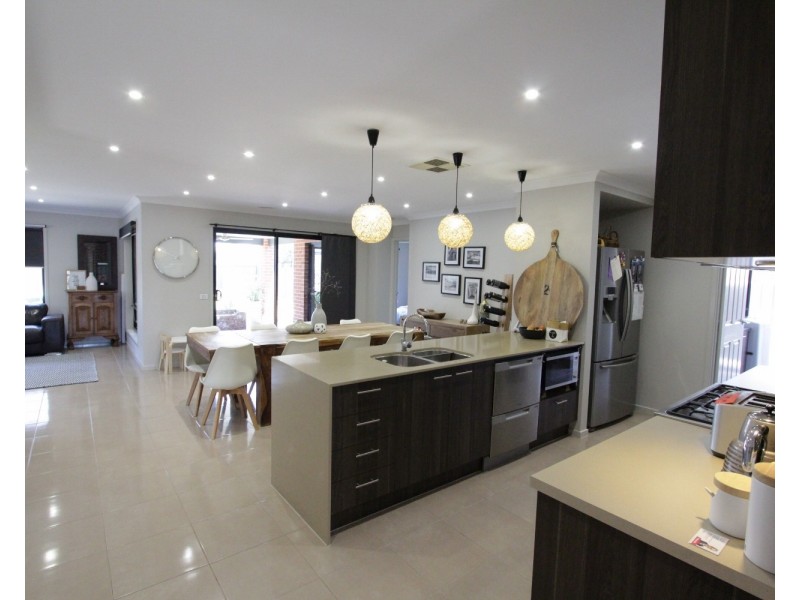 22 Elsworth Drive, Strathfieldsaye VIC 3551