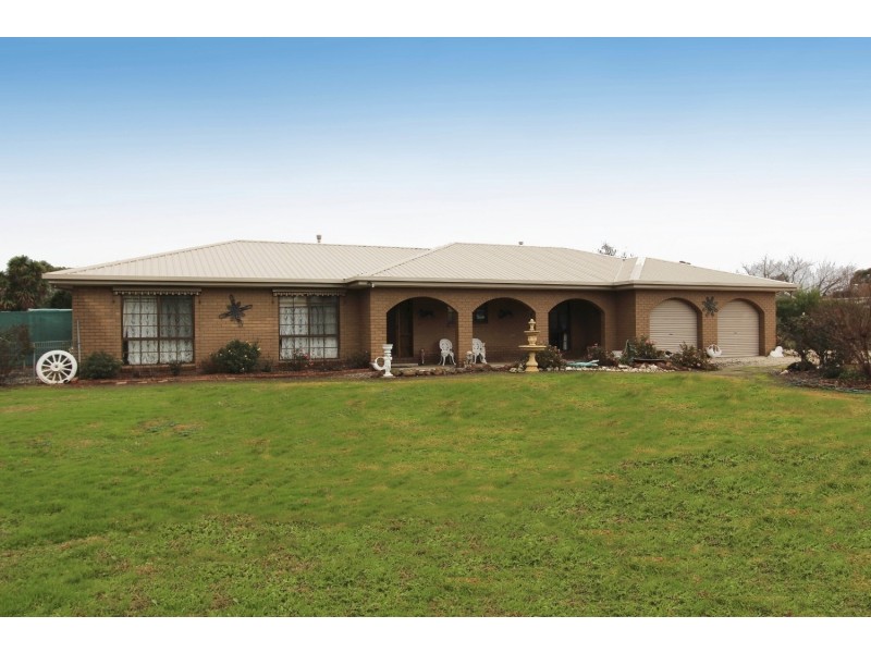 292-294 Midland Highway, Epsom VIC 3551