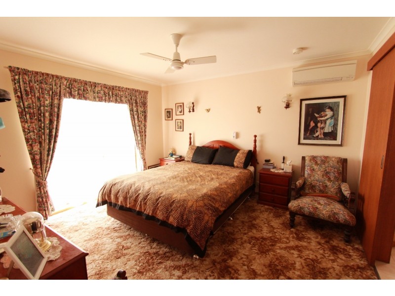 292-294 Midland Highway, Epsom VIC 3551