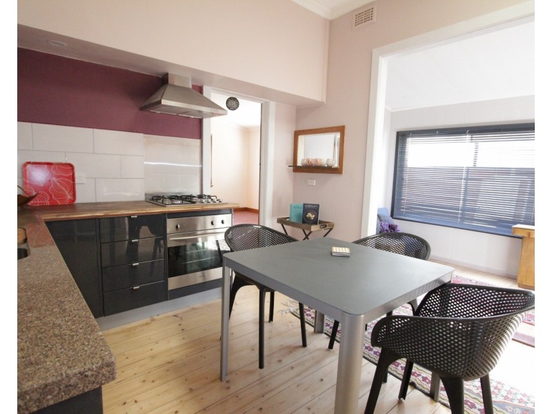 1/17 Spring Gully Road, Quarry Hill VIC 3550