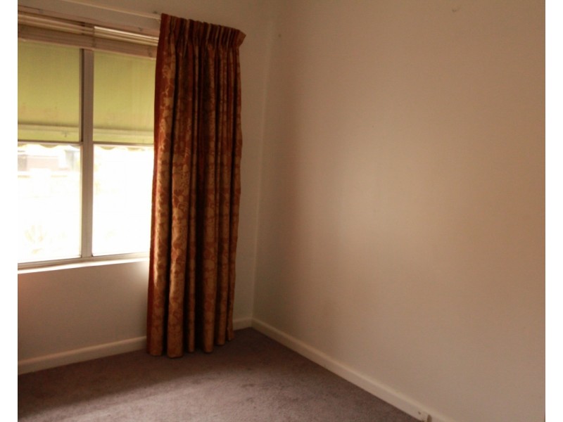 25 Carpenter Street, Kangaroo Flat VIC 3555