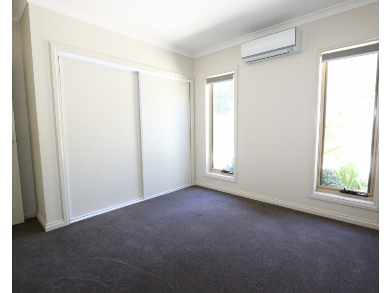 2/17 Spring Gully Road, Quarry Hill VIC 3550