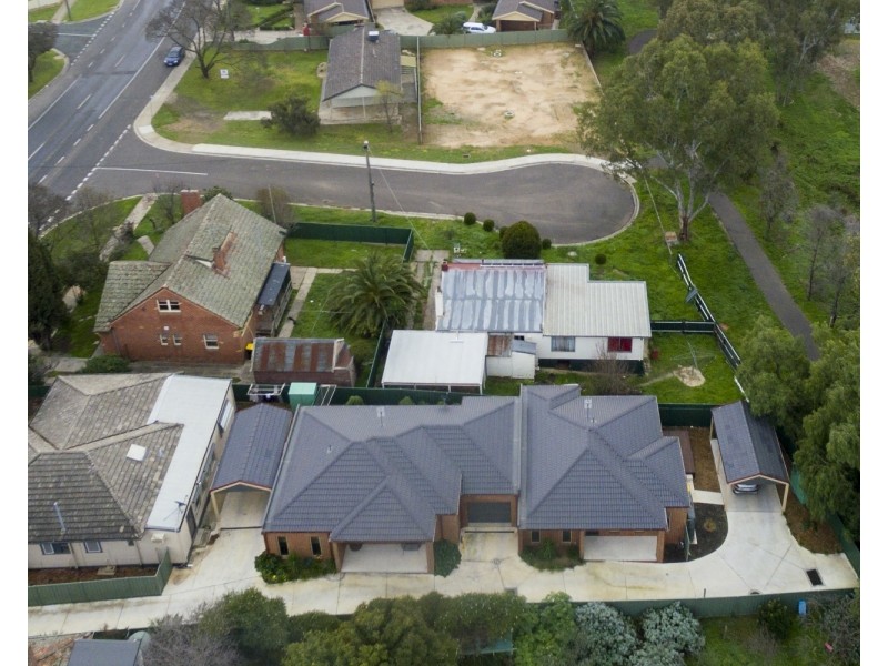 2/17 Spring Gully Road, Quarry Hill VIC 3550