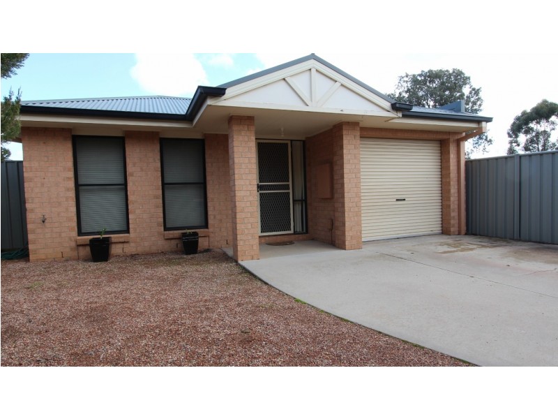 14a Macdougall Road, Golden Square VIC 3555