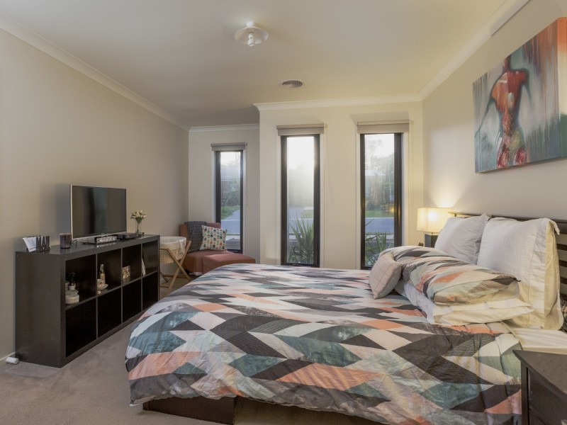 13 Victoria Avenue, Kangaroo Flat VIC 3555