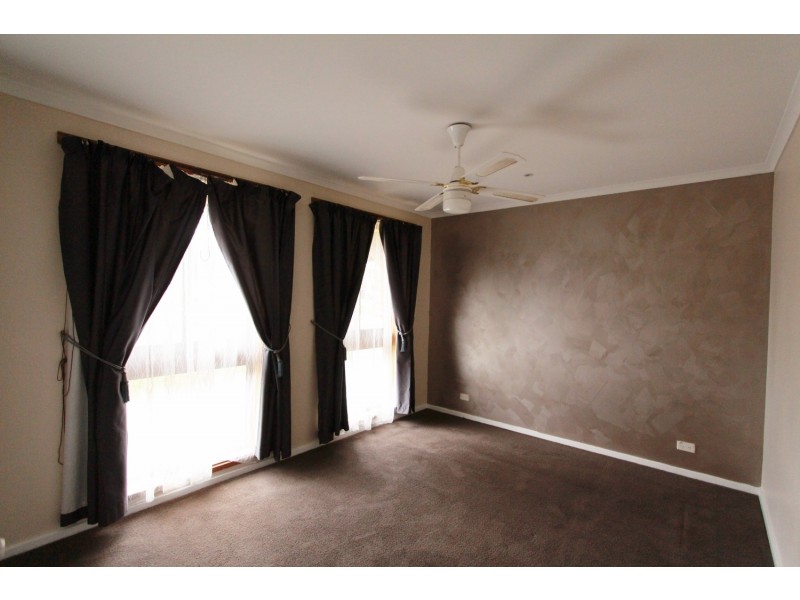 10 Archer Street, Kangaroo Flat VIC 3555