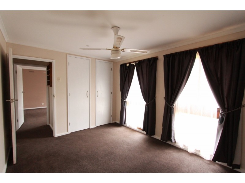 10 Archer Street, Kangaroo Flat VIC 3555