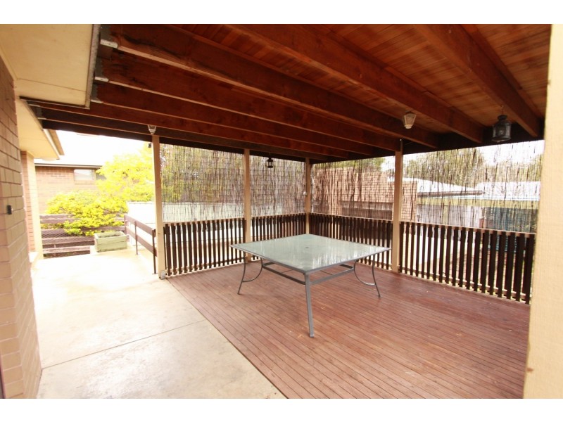 10 Archer Street, Kangaroo Flat VIC 3555