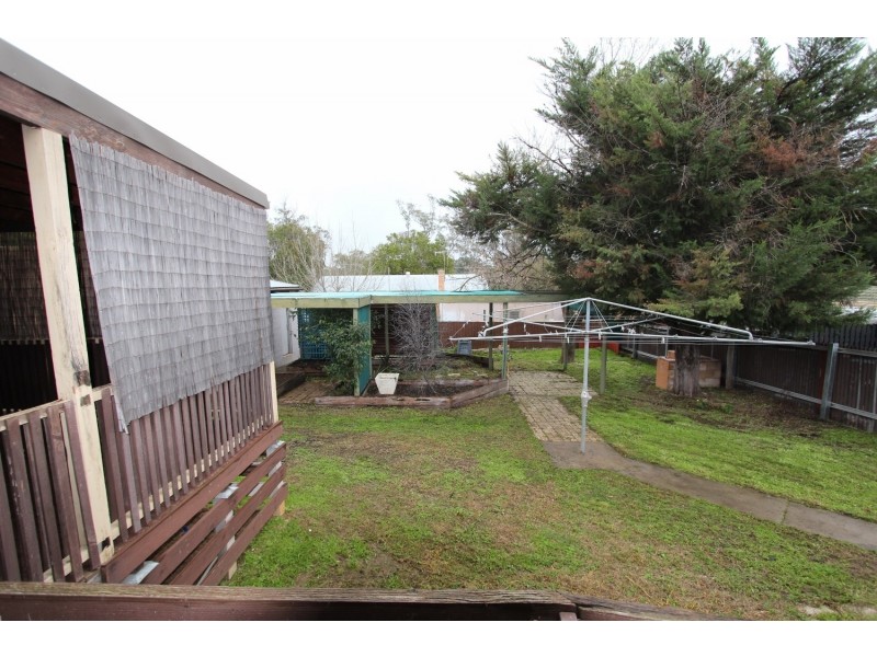 10 Archer Street, Kangaroo Flat VIC 3555