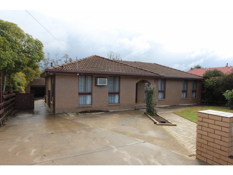 10 Archer Street, Kangaroo Flat VIC 3555