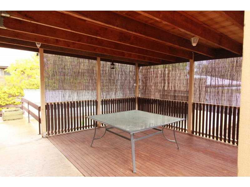 10 Archer Street, Kangaroo Flat VIC 3555