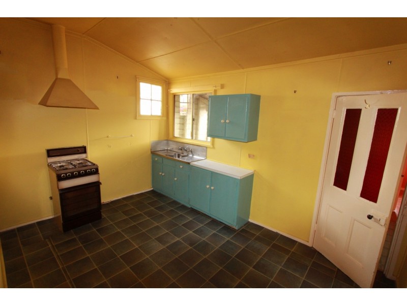 82 Neale Street, Kennington VIC 3550