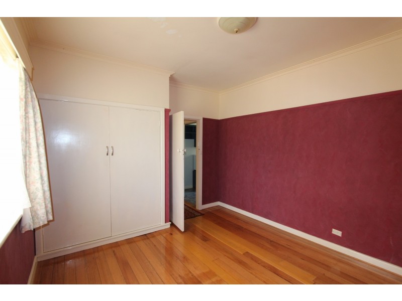 22 Nish Street, Flora Hill VIC 3550