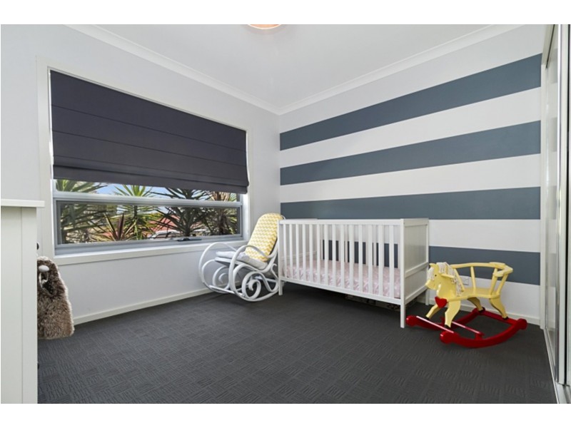 4 Luke Place, Flora Hill VIC 3550