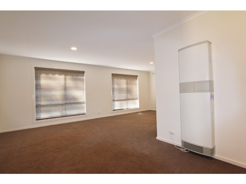 83 Browning Street, Kangaroo Flat VIC 3555