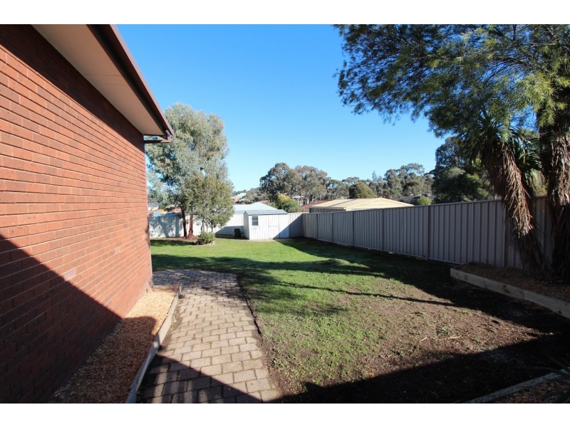 83 Browning Street, Kangaroo Flat VIC 3555