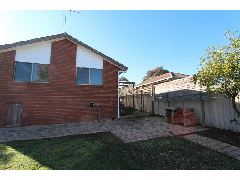 83 Browning Street, Kangaroo Flat VIC 3555