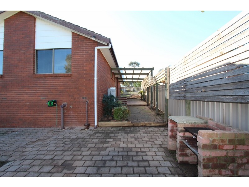 83 Browning Street, Kangaroo Flat VIC 3555