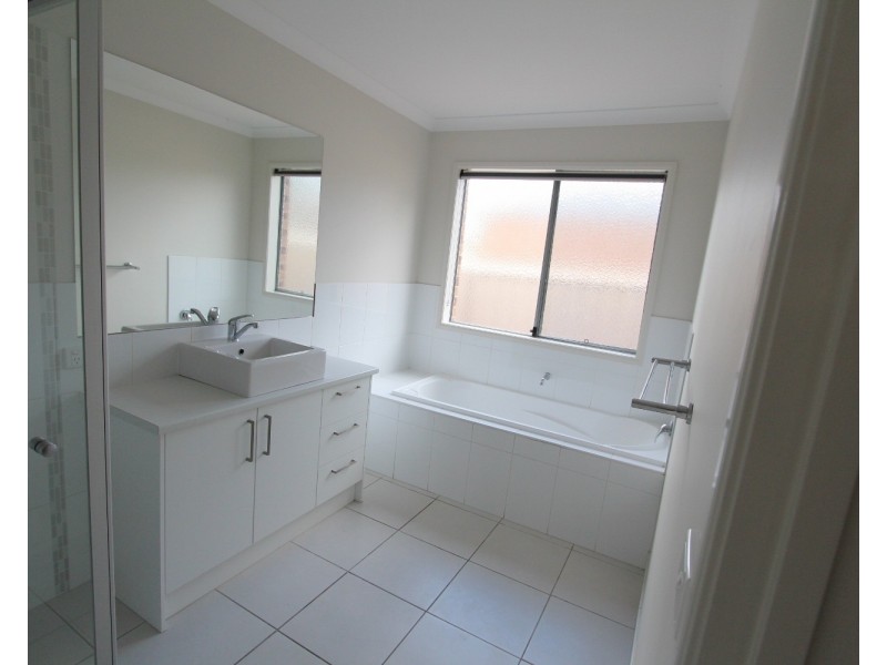 11 Cobb Court, Kangaroo Flat VIC 3555