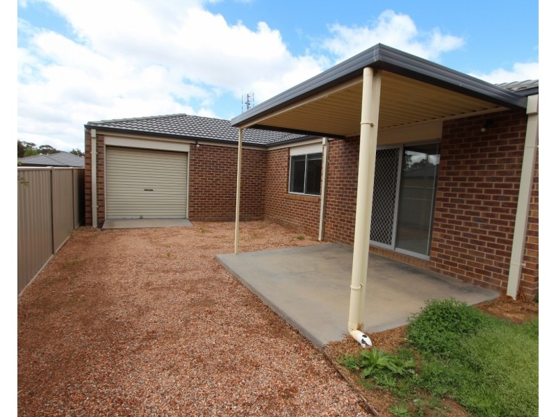 11 Cobb Court, Kangaroo Flat VIC 3555