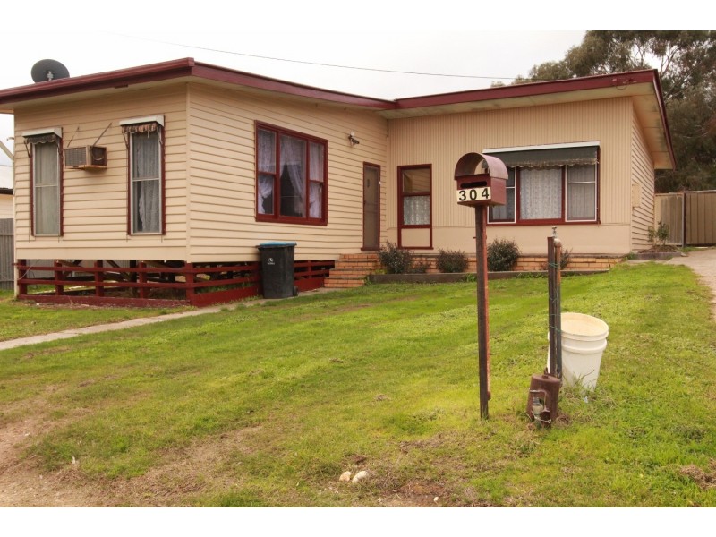 304 Woodward Road, Golden Square VIC 3555