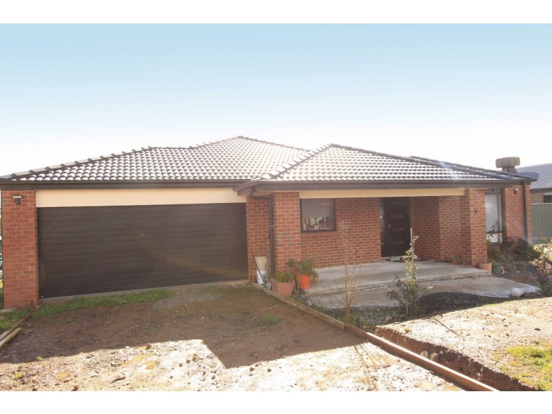 16 Jasmine Rise, Kangaroo Flat VIC 3555