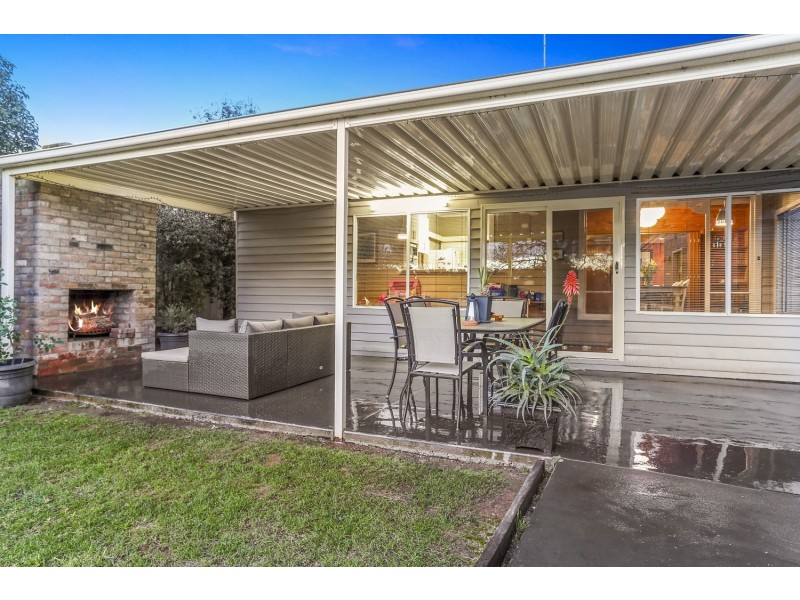 23 Illingworth Street, Golden Square VIC 3555