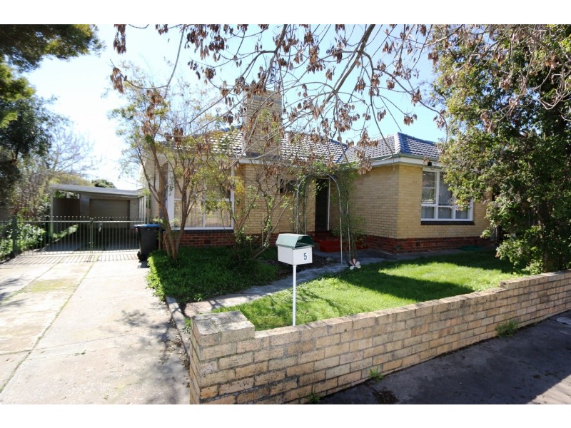 5 Monreith Avenue, Flora Hill VIC 3550