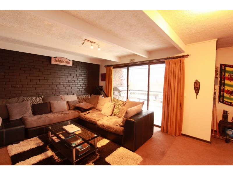 4/3 Towers Street, Flora Hill VIC 3550