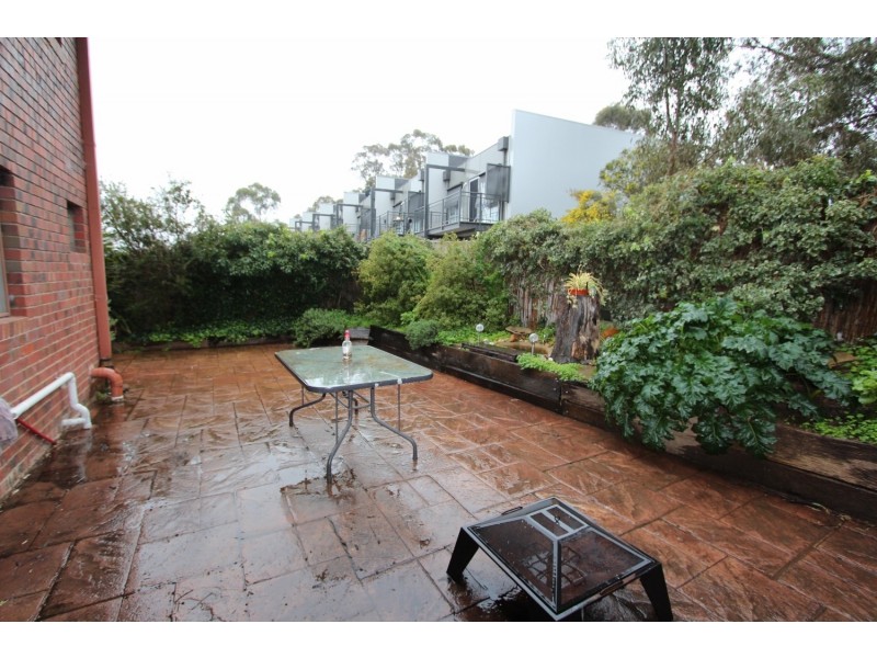 4/3 Towers Street, Flora Hill VIC 3550