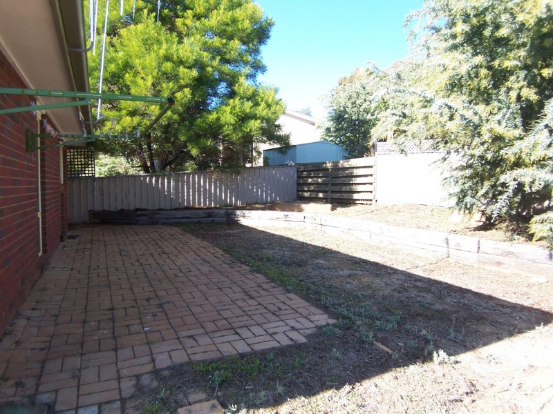 16 Friswell Avenue, Flora Hill VIC 3550