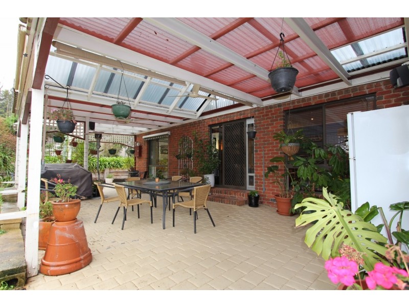 27 Warranwah Drive, Kennington VIC 3550