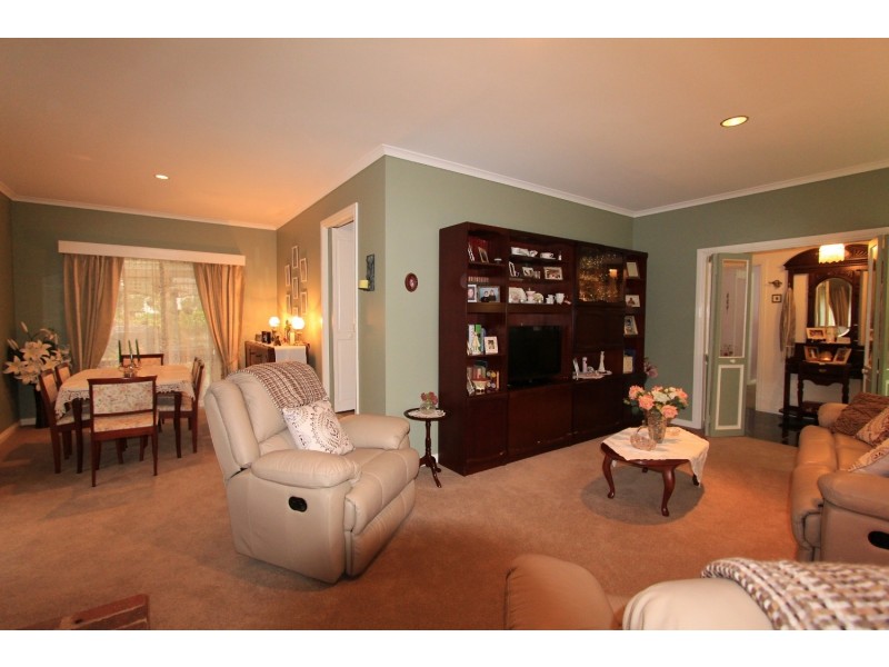 27 Warranwah Drive, Kennington VIC 3550