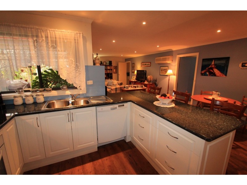 27 Warranwah Drive, Kennington VIC 3550