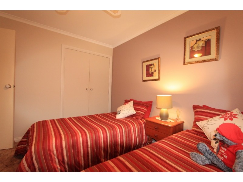 27 Warranwah Drive, Kennington VIC 3550