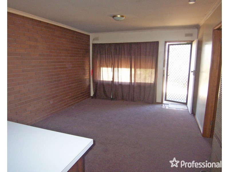 2/51 Curtin Street, Flora Hill VIC 3550