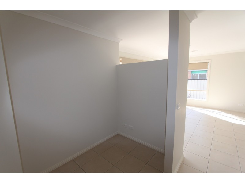 12 Imperial Court, California Gully VIC 3556