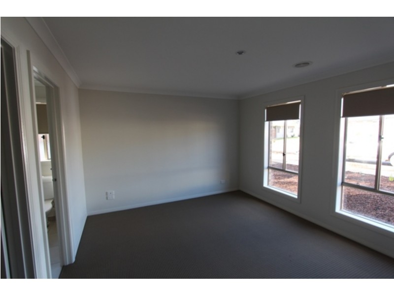 12 Imperial Court, California Gully VIC 3556