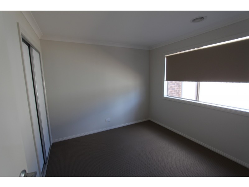 12 Imperial Court, California Gully VIC 3556