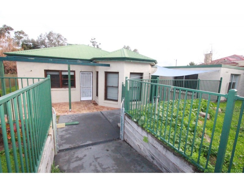 32 Cunneen Street, Long Gully VIC 3550