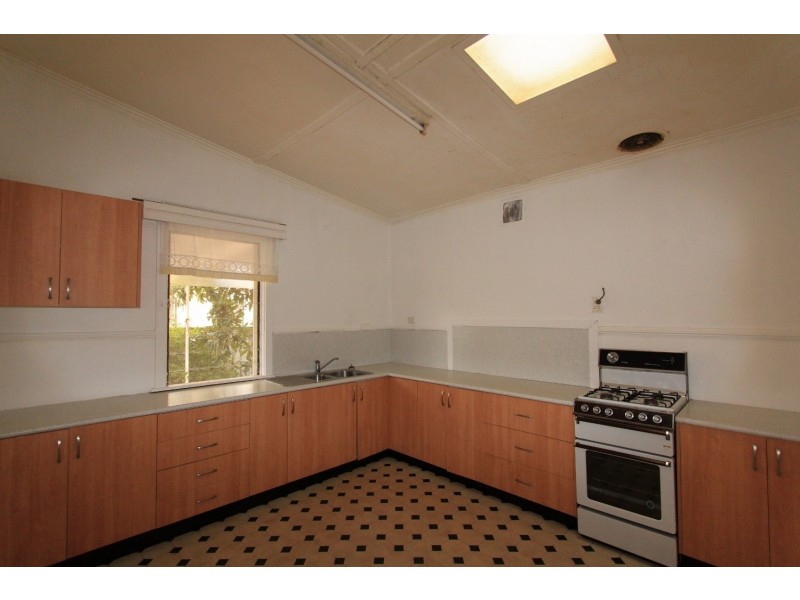 15 Carolin Street, Flora Hill VIC 3550