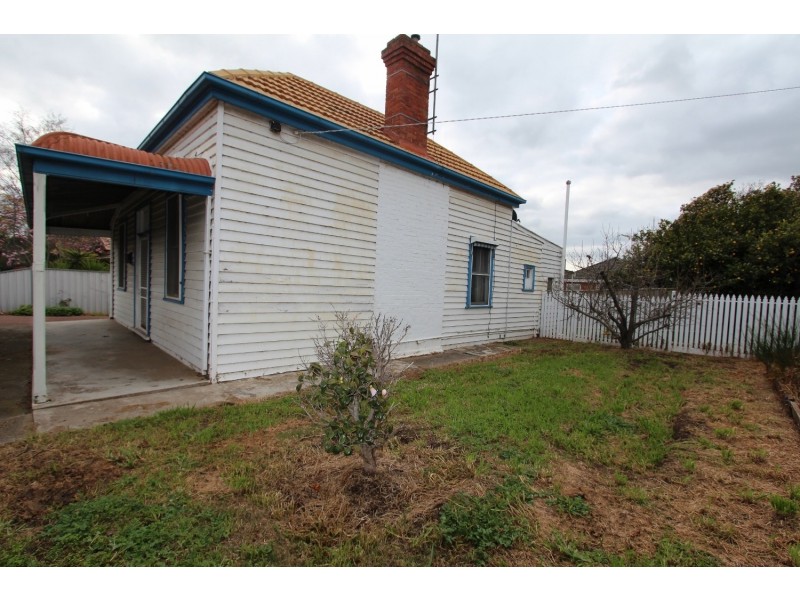 15 Carolin Street, Flora Hill VIC 3550