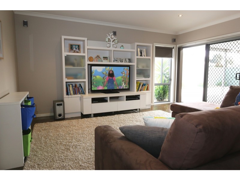 11 Stirling Avenue, Junortoun VIC 3551
