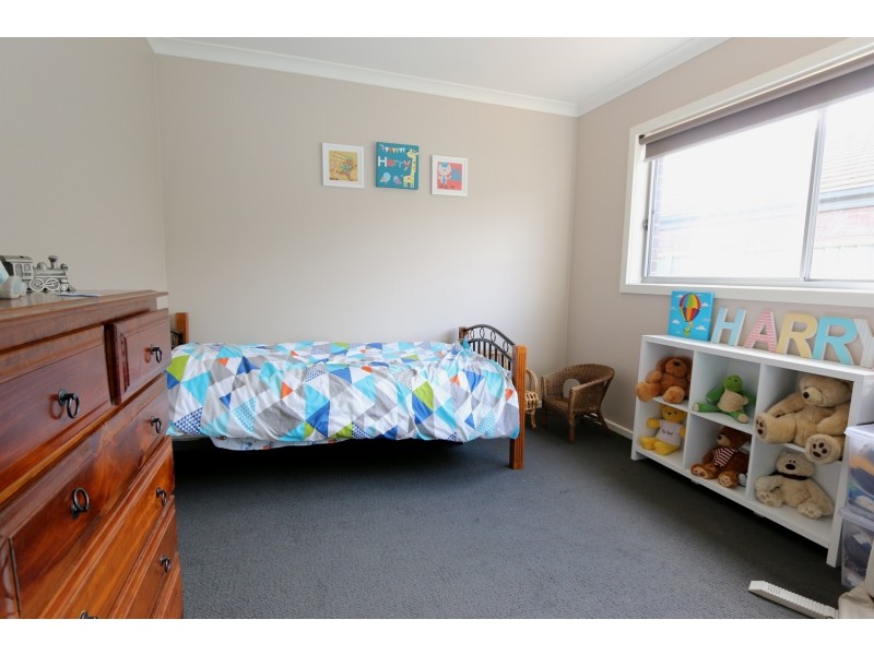 11 Stirling Avenue, Junortoun VIC 3551