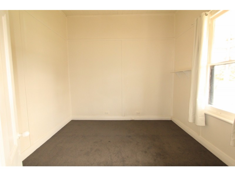 36 Neale Street, Kennington VIC 3550